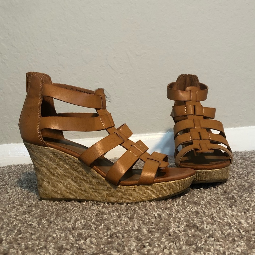 TRASH Sandal Wedges